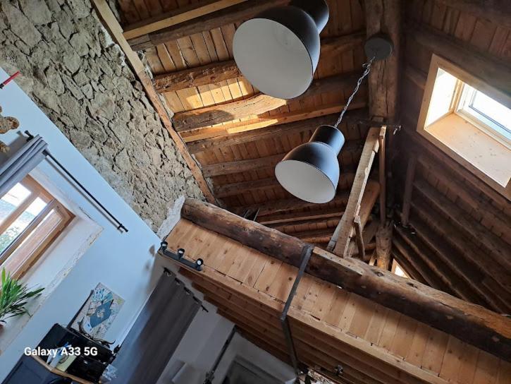 フォン・ロムChez Christine Et Fabriceアパートメント エクステリア 写真